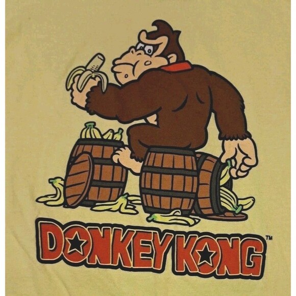 Donkey Kong Men’s Large Yellow Nintendo T-Shirt Sitting on Barrels Graphic Tee - Picture 3 of 6